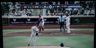 Illustration for article titled Breaking Down The Craziest Half-Inning In Television History